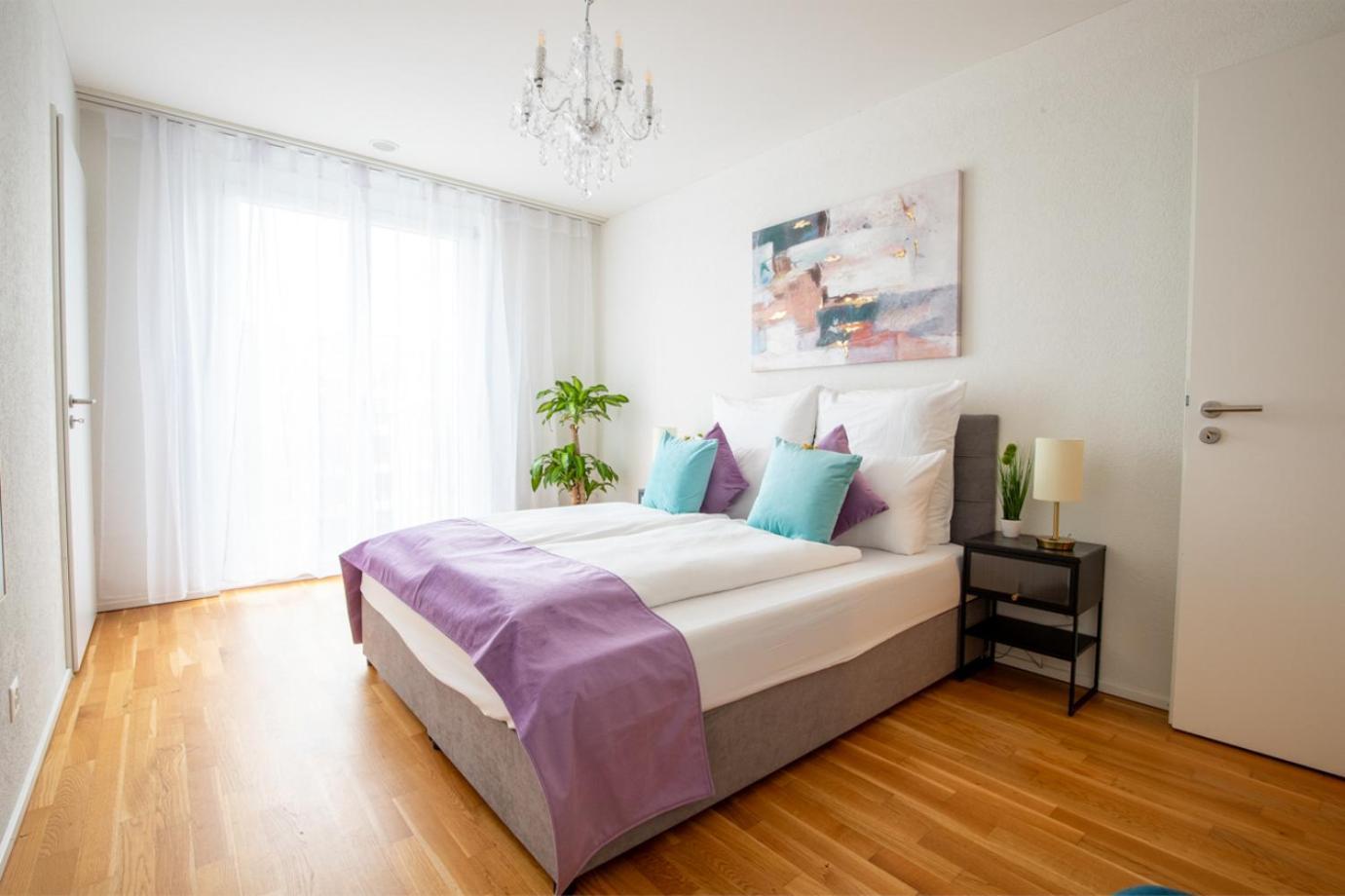 Appartement Special Einstein Ii Basel, Messe Kleinbasel 10-star Bazel